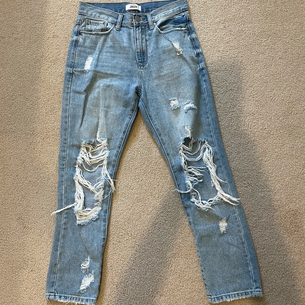 JBD ripped straight jeans